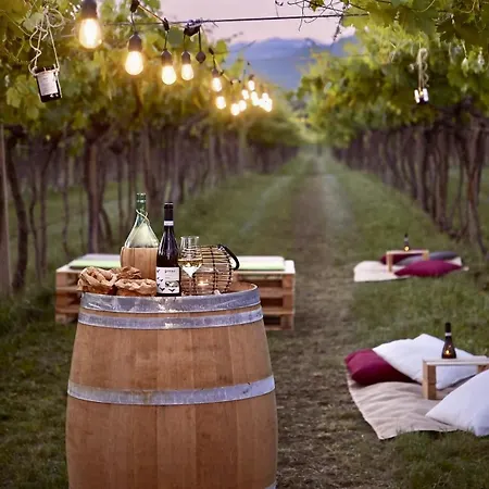 Valpolicella Parking Gratuito Fino A 4 Pax *